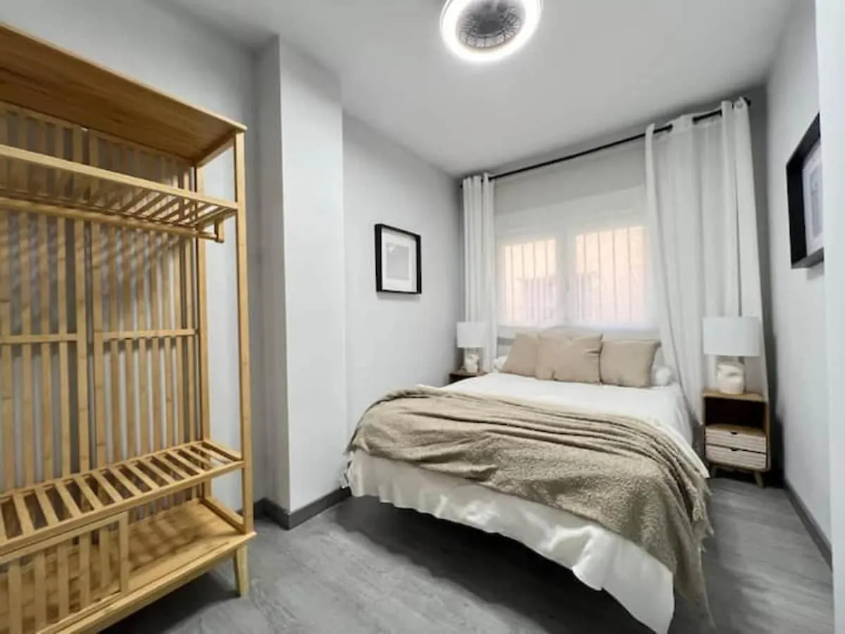 Three Bedroom Apartment In Rivas Malaga Spain